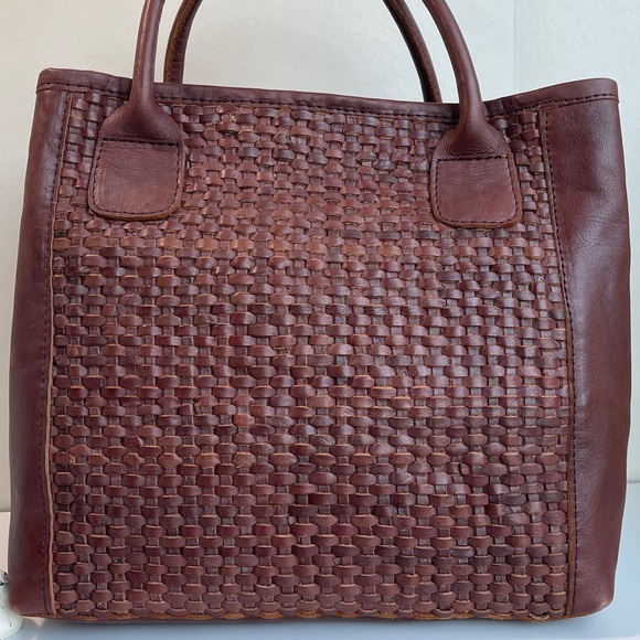 Artisan Woven Genuine Leather Tote Crossbody Bag - Picture 4 of 17